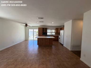 Main picture of 4725 Francis Ave