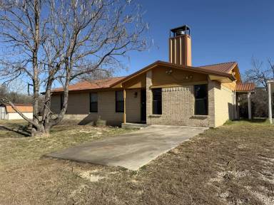 Main picture of 813 County Road 3680