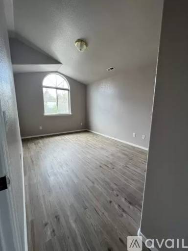Main picture of 1837 Lexington Ave