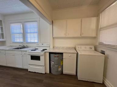 Main picture of 175 Lee Grant Ave