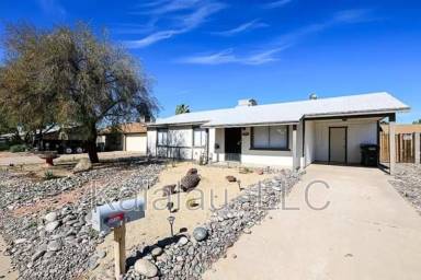 Main picture of 3776 W Surrey Ave