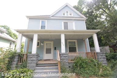 Main picture of 919 43rd St