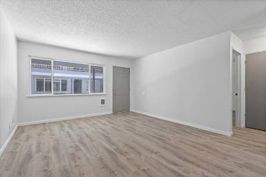 Main picture of 13116 SE Powell Blvd