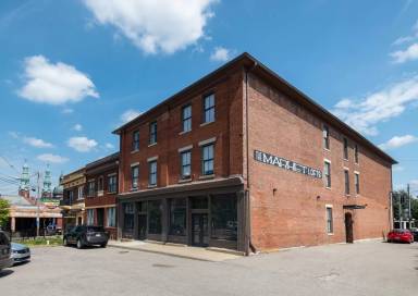 Main picture of 209 Pike St