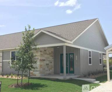 Main picture of 330 Rose Dr