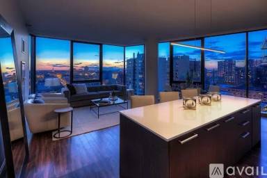 Main picture of 2930 North Sheridan Tower