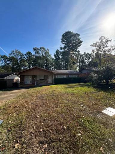 Main picture of 8923 Hawthorne Dr