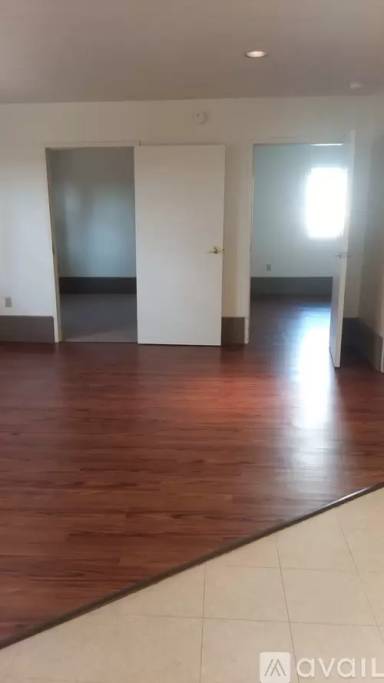 Main picture of 106 Green Oaks Dr