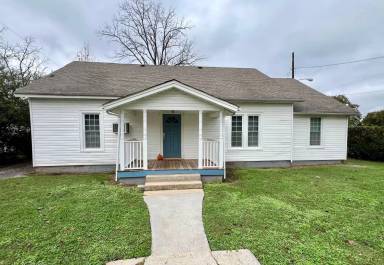 Main picture of 204 4th Ave
