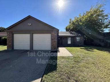 Main picture of 3724 Staghorn Cir S