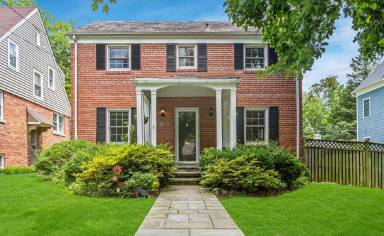 Main picture of 4933 47th St NW