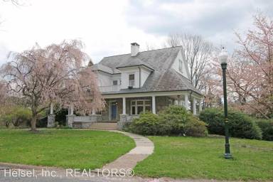Main picture of 2315 Magnolia Dr