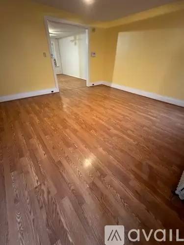 Main picture of 2039 Zarker St