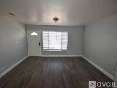 Main picture of 1250 Iron Horse Cir