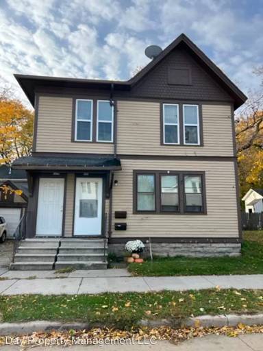 Main picture of 115 E Parkway Ave