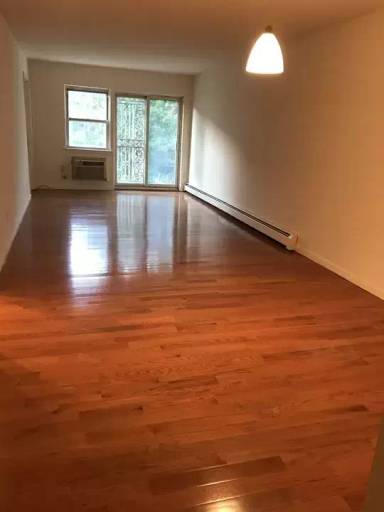 Main picture of 5044 48th St