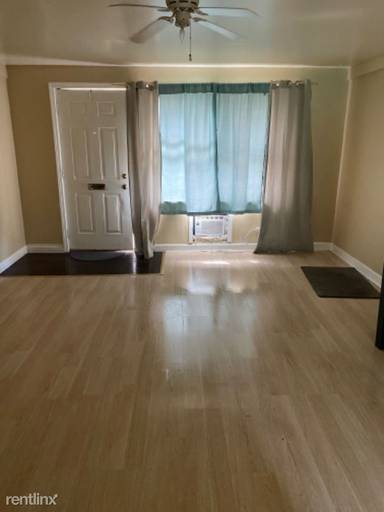 Main picture of 2801 N LeClaire Ave
