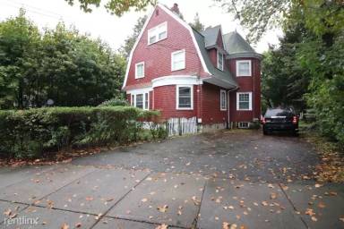 Main picture of 65 Naples Rd