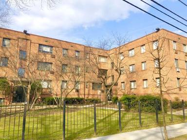 Main picture of 4721 1st St SW