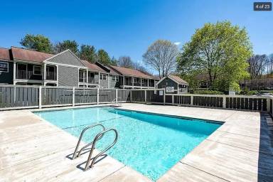 Main picture of 15 Cricketbrook