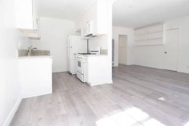 Main picture of 10385 W Olympic Blvd