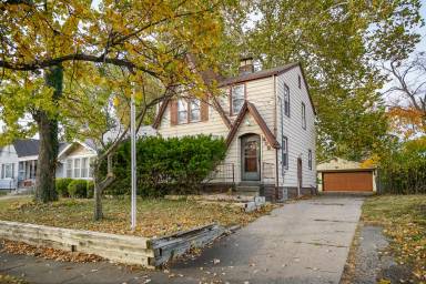 Main picture of 409 E Melbourne Ave