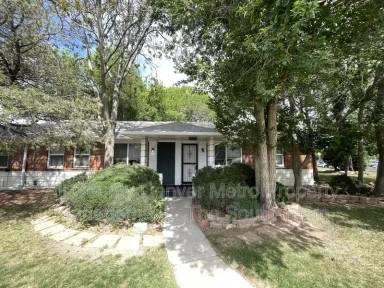 Main picture of 1400 Galena St