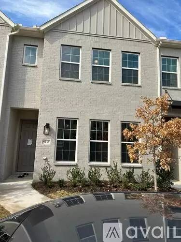 Main picture of 9935 Tolbert St