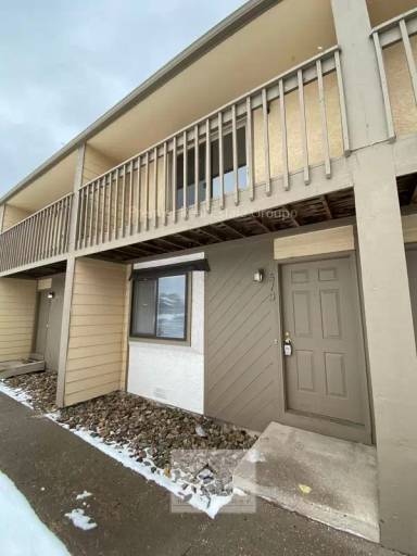 Main picture of 519 Comanche Village Dr