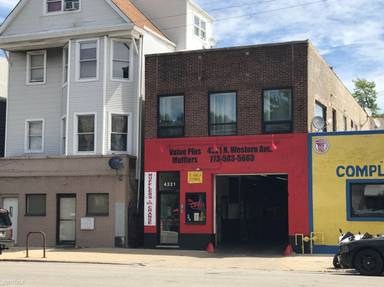 Main picture of 4321 N Western Ave