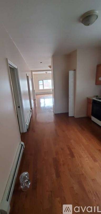 Main picture of 56 Spring St
