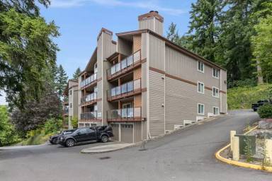 Main picture of 8980 Redmond Woodinville Rd NE