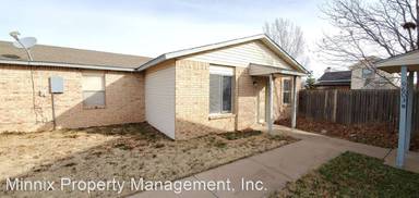 Main picture of 9601 Elmwood Ave