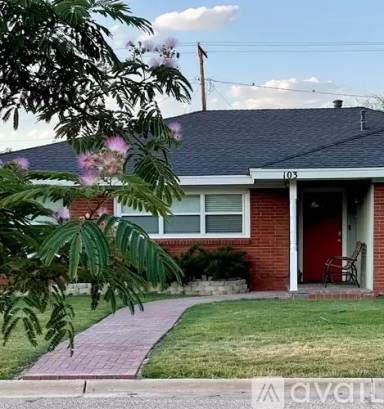 Main picture of 103 Washington Blvd