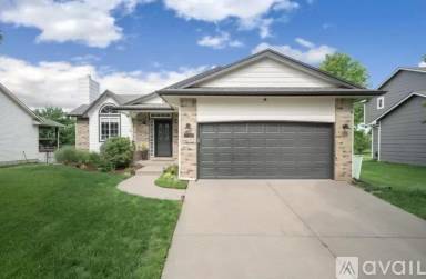 Main picture of 421 S Stoney Point Cir
