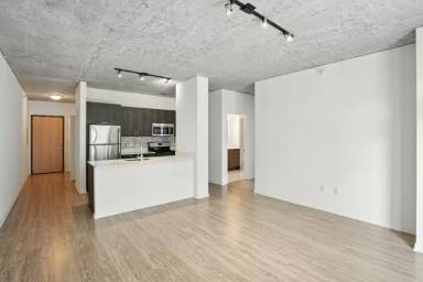 Main picture of 1369 S Wabash Ave