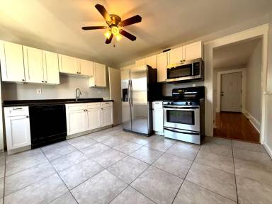 Main picture of 732 Brooks St