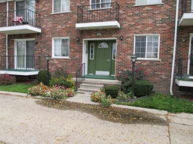 Main picture of 39441 Van Dyke Ave