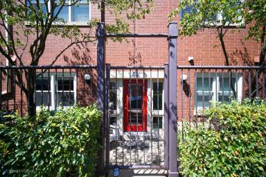 Main picture of 1730 W Terra Cotta Pl