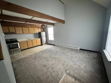 Main picture of 573 Brookside Ct