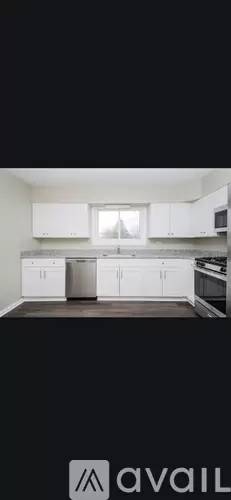 Main picture of 8732 Oak Park Ave