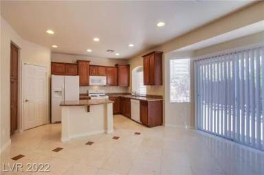 Main picture of 2144 Summer Home St