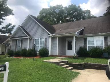 Main picture of 2100 Carlisle Way