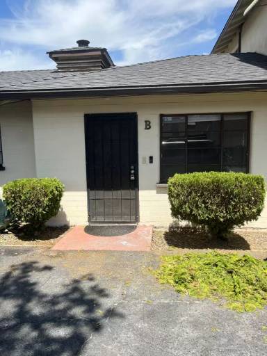 Main picture of 1711 Easy St