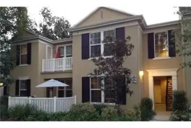 Main picture of 994 Holiday Ave