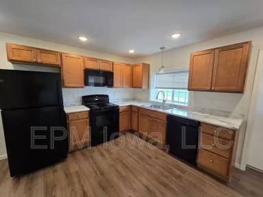 Main picture of 904 W Welsh St