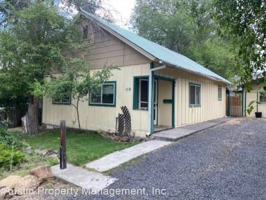 Main picture of 155 NW Adams Pl