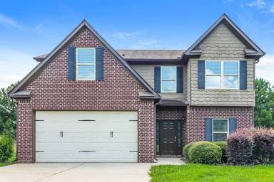 Main picture of 67 Hamilton Blvd NW