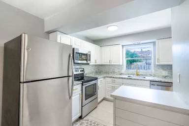 Main picture of 3860 7th Ave N
