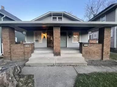 Main picture of 1239 N Oxford St